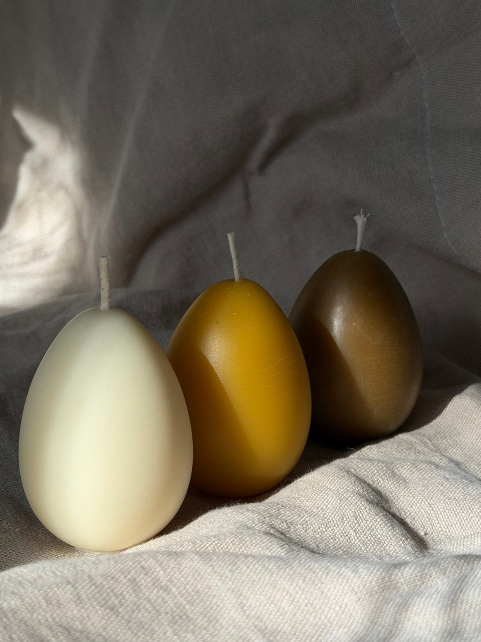 Easter egg beeswax